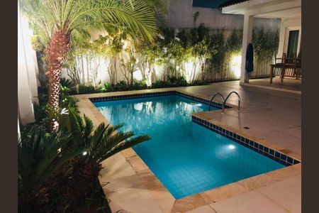Casa de condomínio à venda com 380m², 4 quartos e 2 vagas Casa de condomínio à venda com 380m², 4 quartos e 2 vagasFoto 16