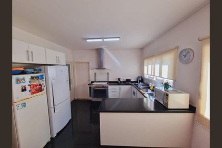 Casa de condomínio à venda com 380m², 4 quartos e 2 vagas Casa de condomínio à venda com 380m², 4 quartos e 2 vagasFoto 07