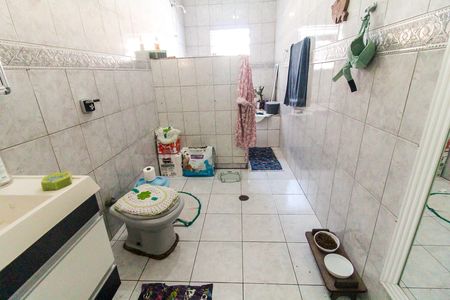 Casa para alugar com 100m², 3 quartos e 2 vagas Casa para alugar com 100m², 3 quartos e 2 vagasBanheiro