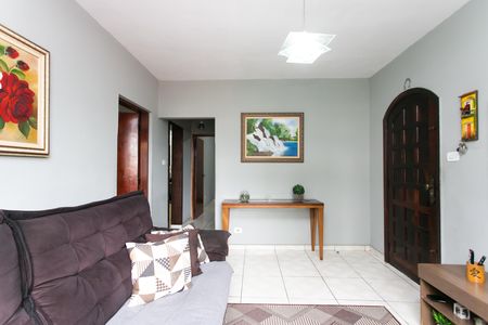 Casa à venda com 215m², 3 quartos e 7 vagasSala