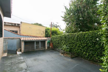 Casa à venda com 215m², 3 quartos e 7 vagasQuintal 