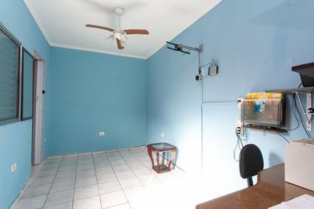 Casa à venda com 215m², 3 quartos e 7 vagasQuarto 3 / Edícula