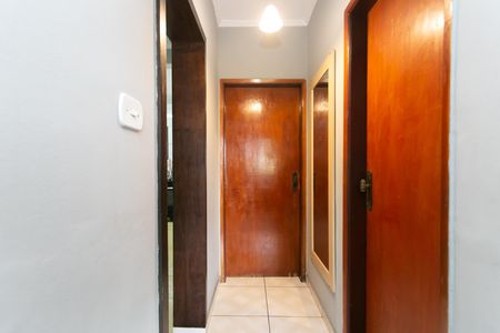 Casa à venda com 215m², 3 quartos e 7 vagasCorredor 