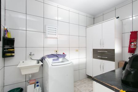 Casa à venda com 215m², 3 quartos e 7 vagasÁrea de Serviço 