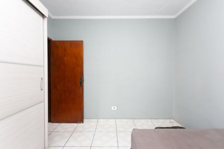 Casa à venda com 215m², 3 quartos e 7 vagasQuarto 2