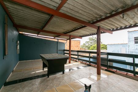 Casa à venda com 215m², 3 quartos e 7 vagasVaranda da Edícula 