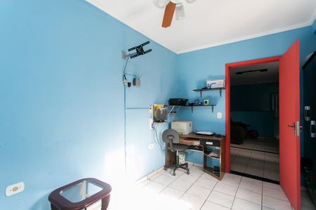 Casa à venda com 215m², 3 quartos e 7 vagasQuarto 3 / Edícula