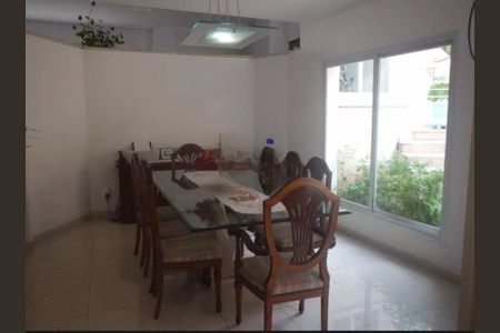 Casa de condomínio à venda com 442m², 4 quartos e 4 vagasFoto 09