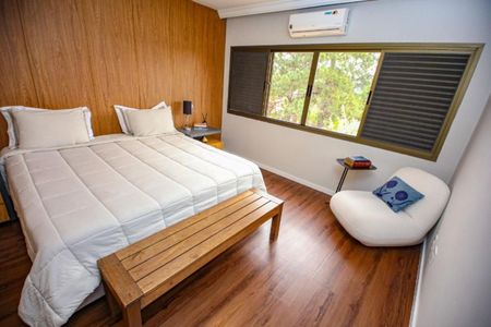 Foto 03 de casa de condomínio à venda com 4 quartos, 403m² em Alphaville, Santana de Parnaíba