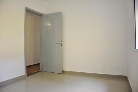 Casa para alugar com 320m², 3 quartos e 3 vagas Casa para alugar com 320m², 3 quartos e 3 vagasDetalhe - Quarto 02