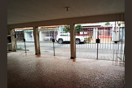 Casa para alugar com 320m², 3 quartos e 3 vagas Casa para alugar com 320m², 3 quartos e 3 vagasDetalhe - Garagem