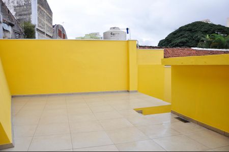 Casa para alugar com 320m², 3 quartos e 3 vagas Casa para alugar com 320m², 3 quartos e 3 vagasDetalhe - Quintal