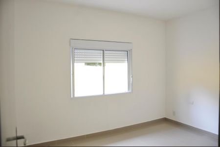 Casa para alugar com 320m², 3 quartos e 3 vagas Casa para alugar com 320m², 3 quartos e 3 vagasDetalhe - Quarto 02