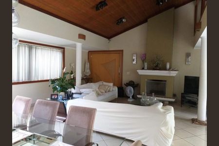 Casa de condomínio à venda com 800m², 4 quartos e 4 vagas Casa de condomínio à venda com 800m², 4 quartos e 4 vagasFoto 11