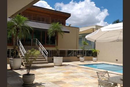Casa de condomínio à venda com 800m², 4 quartos e 4 vagas Casa de condomínio à venda com 800m², 4 quartos e 4 vagasFoto 19