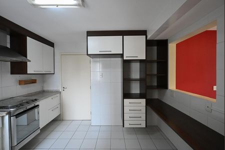 Apartamento à venda com 127m², 3 quartos e 2 vagasCozinha