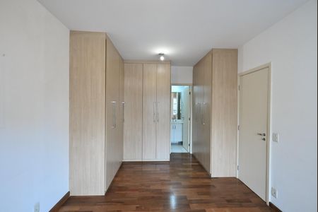 Apartamento à venda com 127m², 3 quartos e 2 vagasSuíte