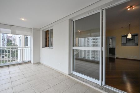 Apartamento à venda com 127m², 3 quartos e 2 vagasVaranda