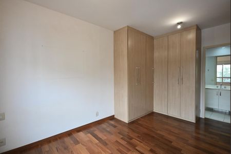 Apartamento à venda com 127m², 3 quartos e 2 vagasSuíte