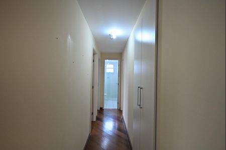 Apartamento à venda com 127m², 3 quartos e 2 vagasCorredor