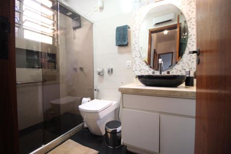 Apartamento à venda com 137m², 3 quartos e sem vagaBanheiro