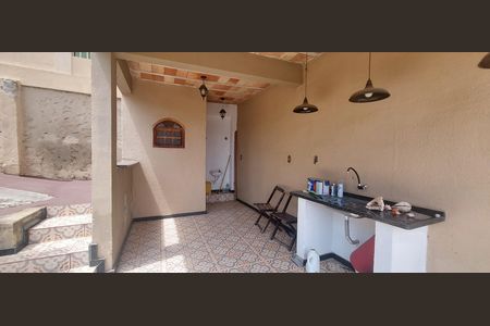 Casa para alugar com 150m², 3 quartos e 2 vagas Casa para alugar com 150m², 3 quartos e 2 vagasÁrea de serviço