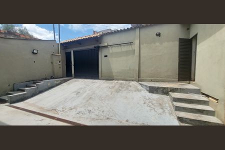 Casa para alugar com 150m², 3 quartos e 2 vagas Casa para alugar com 150m², 3 quartos e 2 vagasÁrea externa