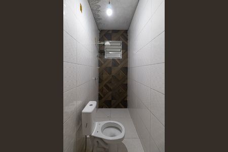 Casa para alugar com 100m², 2 quartos e sem vaga Casa para alugar com 100m², 2 quartos e sem vagaBanheiro 1