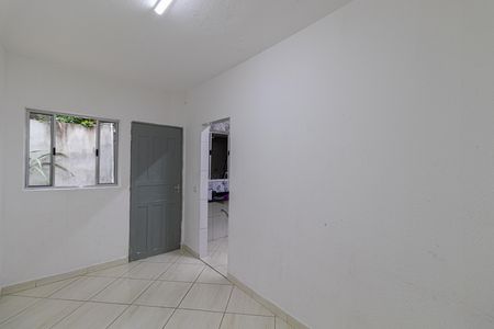 Casa para alugar com 100m², 2 quartos e sem vaga Casa para alugar com 100m², 2 quartos e sem vagaSala e Cozinha
