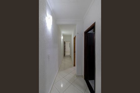 Casa para alugar com 100m², 2 quartos e sem vaga Casa para alugar com 100m², 2 quartos e sem vagaCorredor