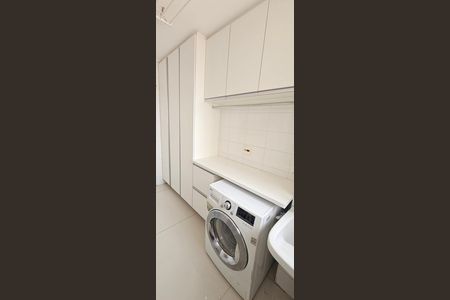 Área de serviço de apartamento à venda com 3 quartos, 136m² em Jardim Arpoador, São Paulo