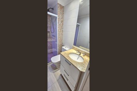 Apartamento à venda com 136m², 3 quartos e 3 vagas Apartamento à venda com 136m², 3 quartos e 3 vagasBanheiro