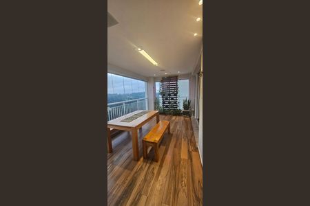 Apartamento à venda com 136m², 3 quartos e 3 vagas Apartamento à venda com 136m², 3 quartos e 3 vagasVaranda