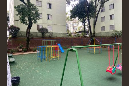 Apartamento à venda com 76m², 3 quartos e 1 vaga Apartamento à venda com 76m², 3 quartos e 1 vagaÁrea comum - Playground