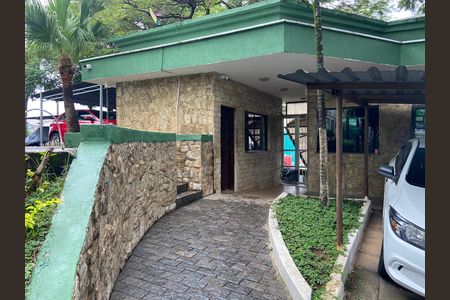 Apartamento à venda com 76m², 3 quartos e 1 vaga Apartamento à venda com 76m², 3 quartos e 1 vagaFachada e portaria