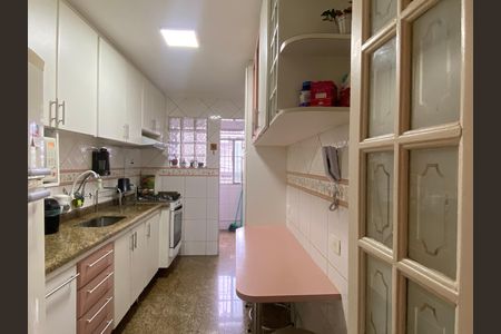 Apartamento à venda com 76m², 3 quartos e 1 vaga Apartamento à venda com 76m², 3 quartos e 1 vagaCozinha