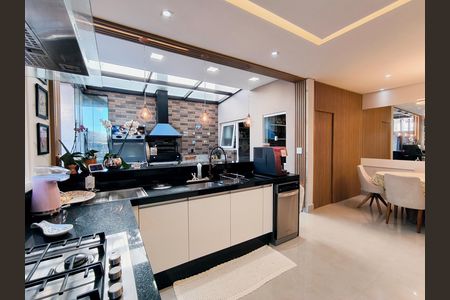 Casa de condomínio à venda com 164m², 3 quartos e 2 vagas