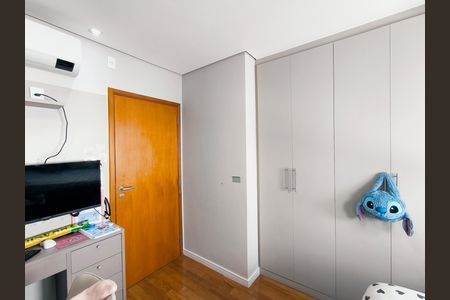 Casa de condomínio à venda com 164m², 3 quartos e 2 vagas