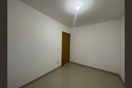 Apartamento para alugar com 70m², 2 quartos e 1 vaga