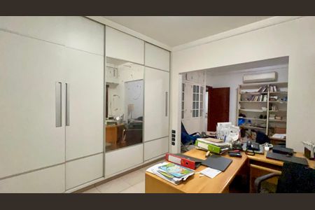 Casa à venda com 580m², 3 quartos e 5 vagasQuarto 1