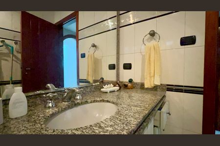 Casa à venda com 580m², 3 quartos e 5 vagasBanheiro