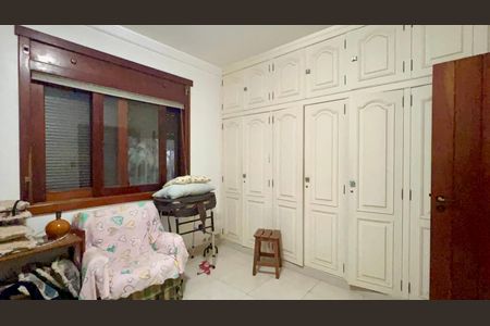 Casa à venda com 580m², 3 quartos e 5 vagasQuarto 2