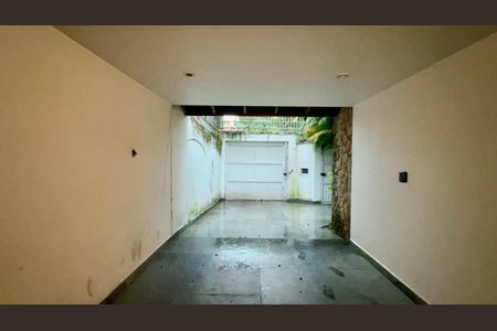 Casa à venda com 580m², 3 quartos e 5 vagasGaragem