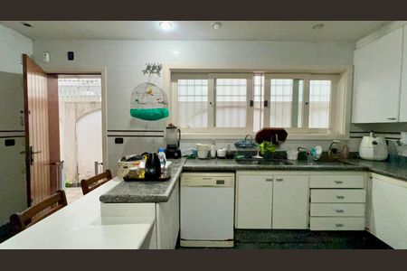 Casa à venda com 580m², 3 quartos e 5 vagasCozinha