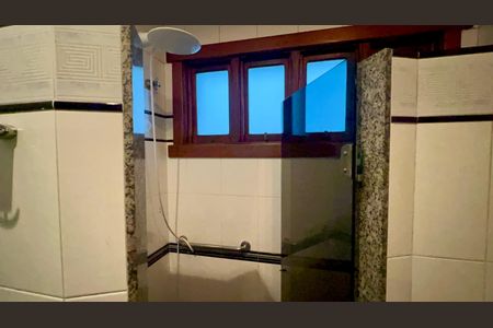 Casa à venda com 580m², 3 quartos e 5 vagasBanheiro