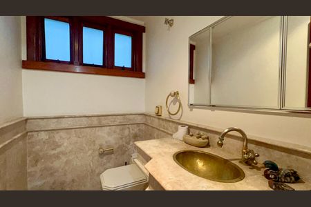 Casa à venda com 580m², 3 quartos e 5 vagasLavabo