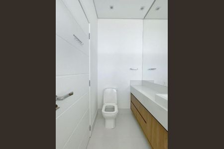 Casa de condomínio à venda com 700m², 5 quartos e 6 vagas Casa de condomínio à venda com 700m², 5 quartos e 6 vagasFoto 08