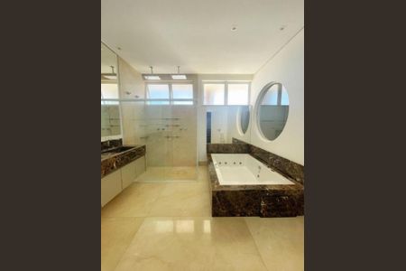 Casa de condomínio à venda com 700m², 5 quartos e 6 vagas Casa de condomínio à venda com 700m², 5 quartos e 6 vagasFoto 17