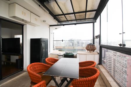 Apartamento à venda com 209m², 2 quartos e 2 vagasSacada