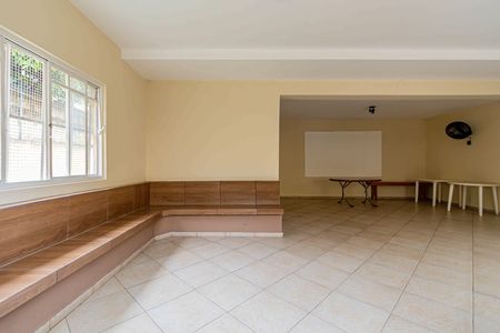 Apartamento para alugar com 64m², 2 quartos e 1 vagaÁrea comum - Salão de festas